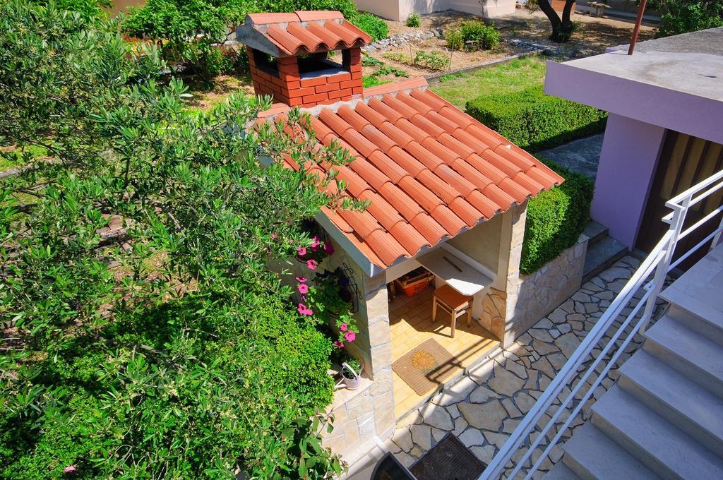 Apartments Villa Lilla Baška Voda Exterior foto
